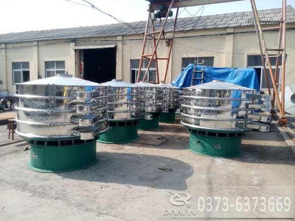 石英砂分級振動篩 石英砂分級振動篩