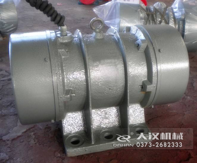 VB振動電機是靠偏心塊的振動而造成的，振動源所以偏心塊的角度和大小是比較重要的。